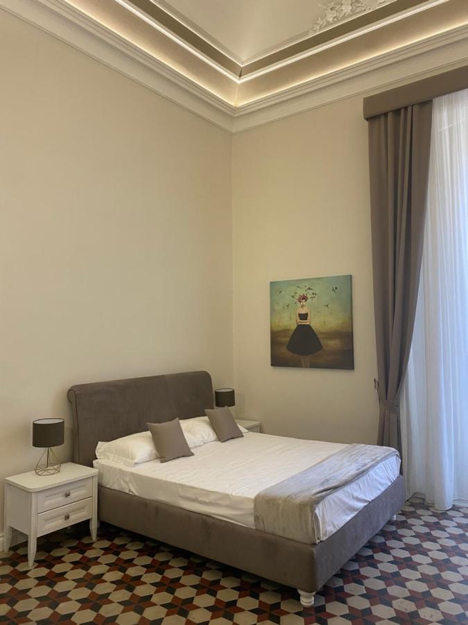Domus Iole Appartamento Nel Centro Storico Catania Luaran gambar