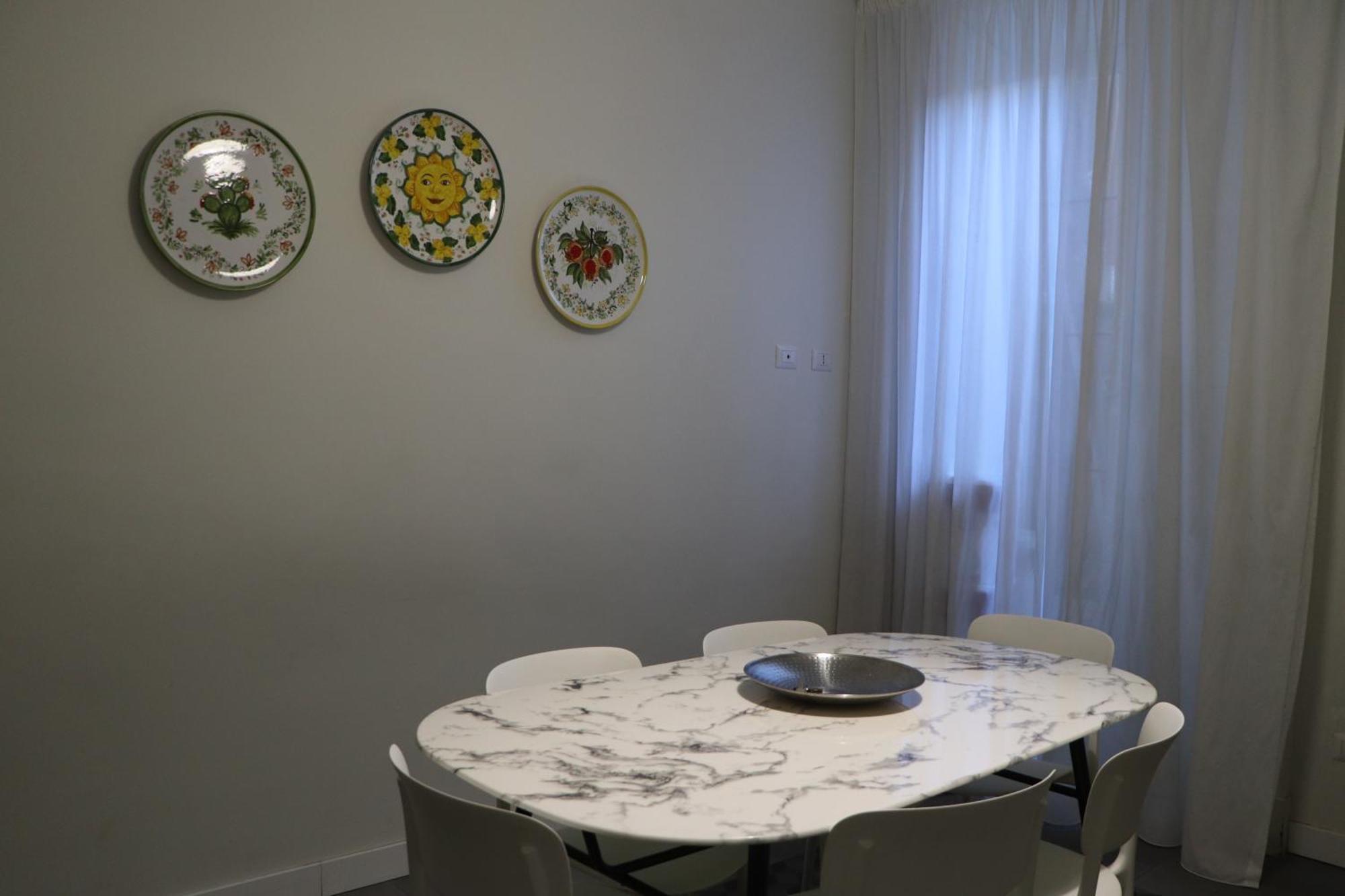 Domus Iole Appartamento Nel Centro Storico Catania Luaran gambar