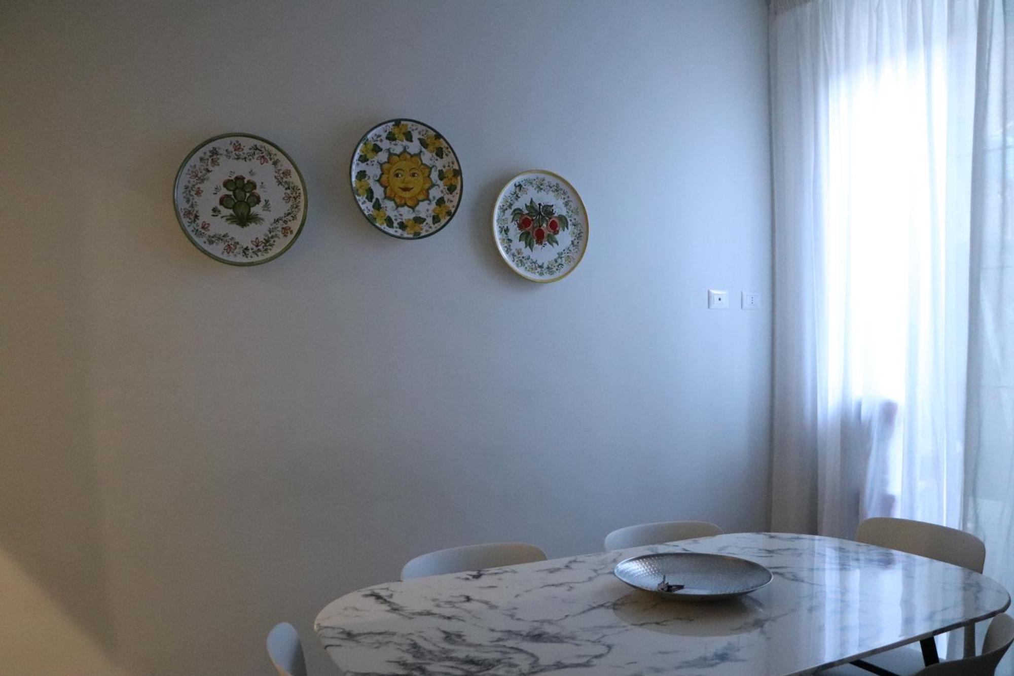 Domus Iole Appartamento Nel Centro Storico Catania Luaran gambar
